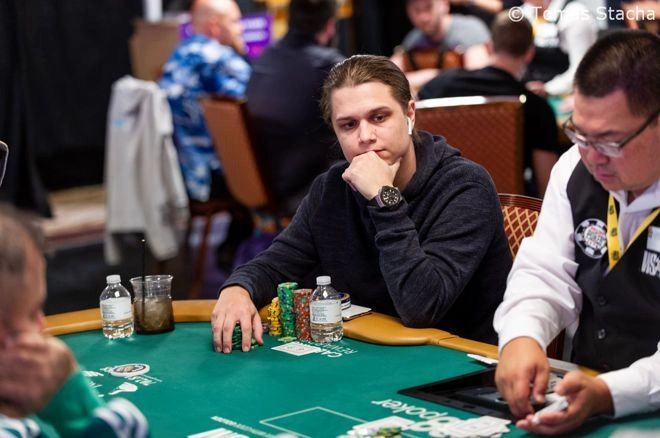 Niklas Astedt se adueñó del anillo de campeón en el ME del WSOPC