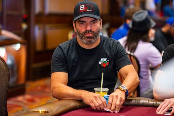 Edgardo vivió los gloriosos del Rosario en la final del Evento 61