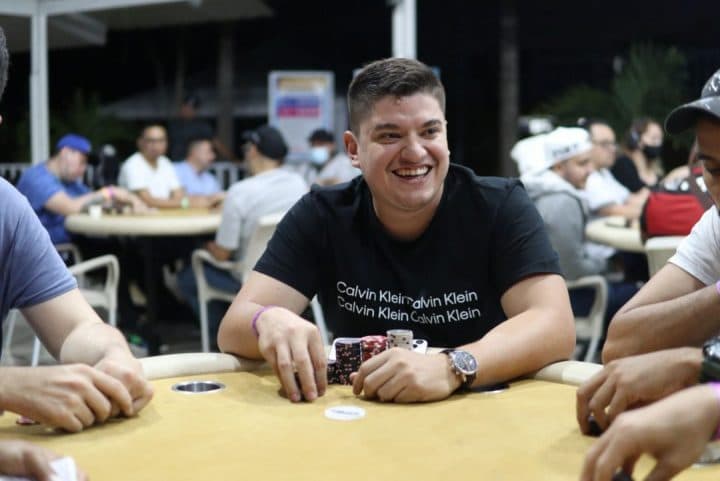 Cerón llevó el timón del vuelo 1B en las Colombia Poker Series